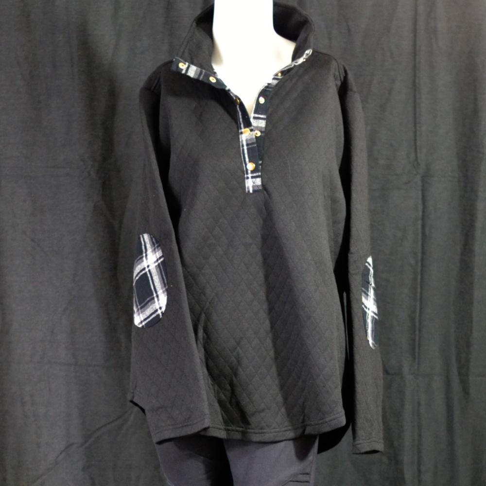Lana Pullover Black and  White